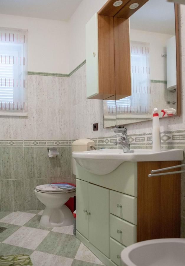 Apartment Kata Ровин Екстериор снимка