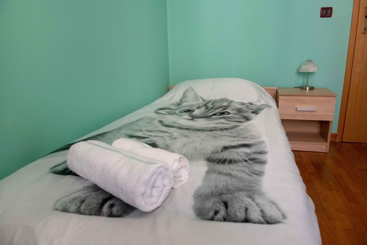 Apartment Kata Ровин Екстериор снимка