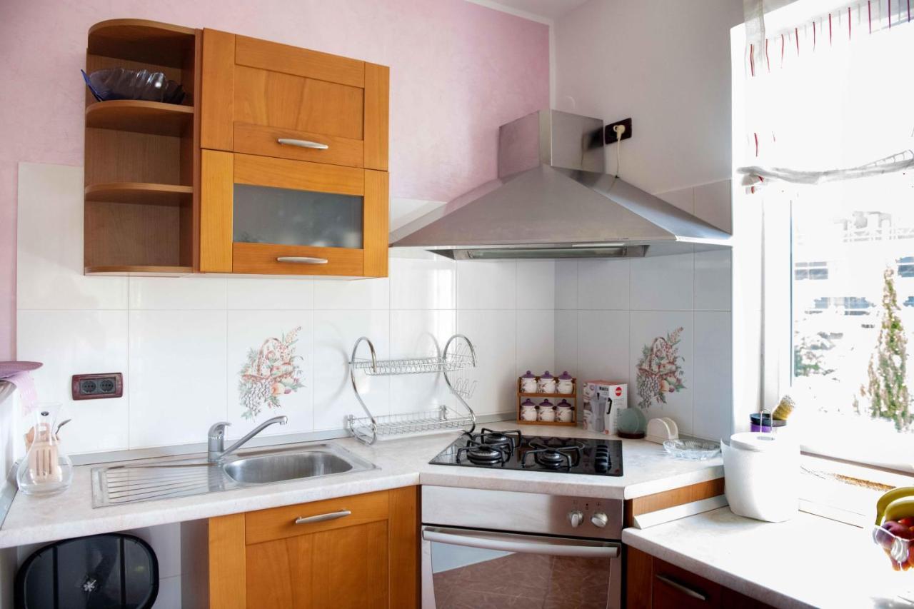 Apartment Kata Ровин Екстериор снимка